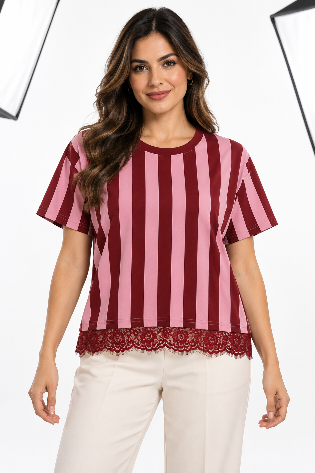 Blusa a Rayas con Encaje