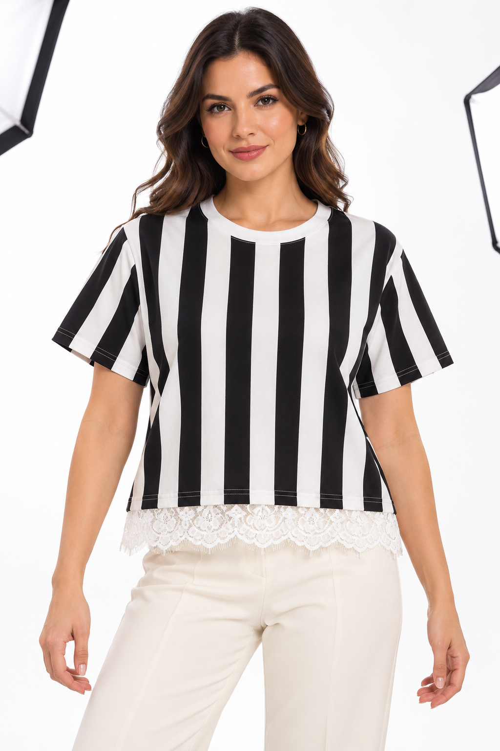 Blusa a Rayas con Encaje