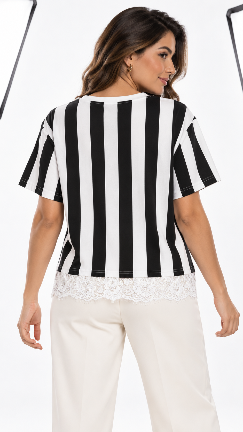 Blusa a Rayas con Encaje