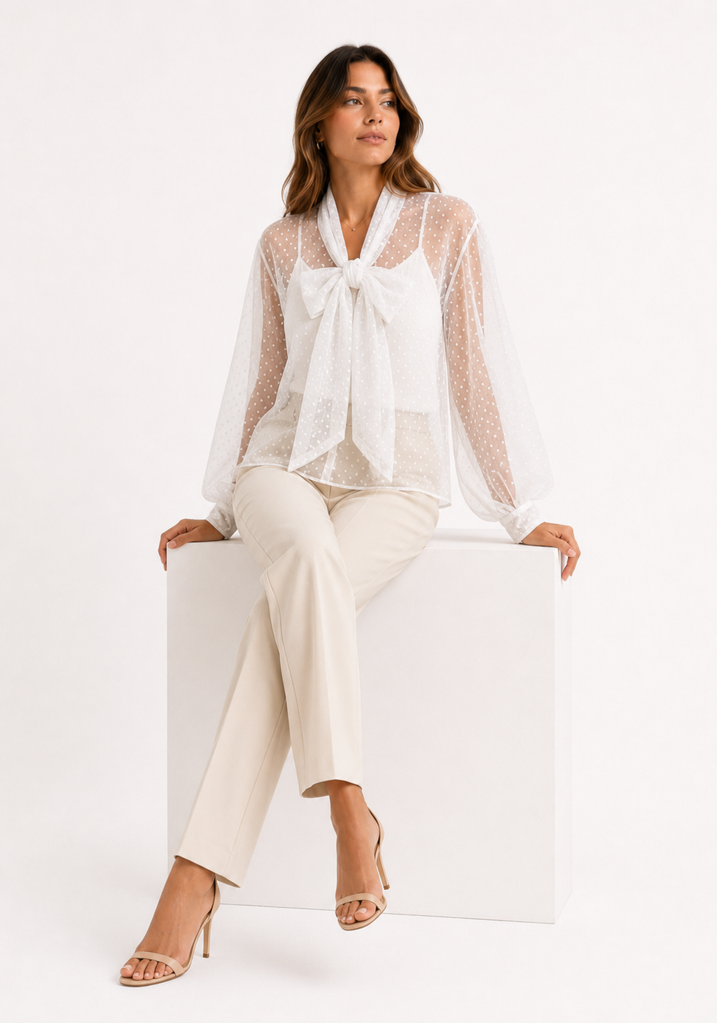 Blusa de Tul con Lunares y Lazo